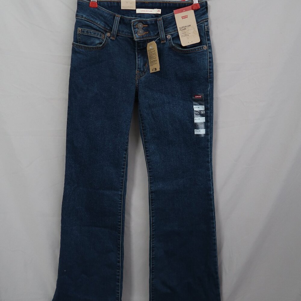 Levis  Super Low Flare